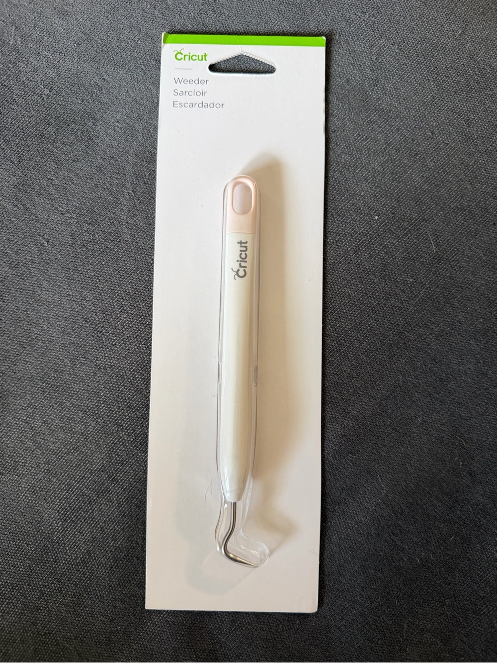 Cricut Weeder Tool in White and Pale Pink